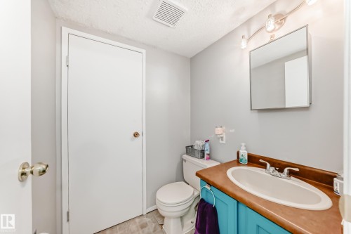 14159 26 Street, Edmonton, AB - Indoor Photo Showing Bathroom
