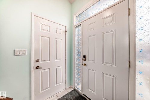 14159 26 Street, Edmonton, AB - Indoor Photo Showing Other Room