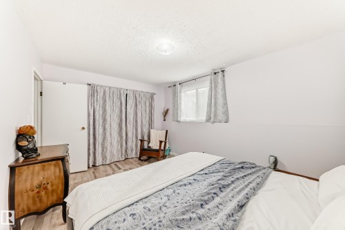 14159 26 Street, Edmonton, AB - Indoor Photo Showing Bedroom