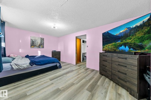 62424 Rge Road 255, Rural Westlock County, AB - Indoor Photo Showing Bedroom