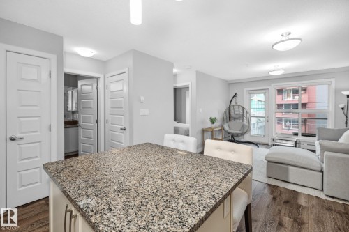 205 8515 99 Street, Edmonton, AB - Indoor