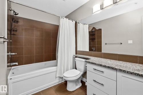 205 8515 99 Street, Edmonton, AB - Indoor Photo Showing Bathroom