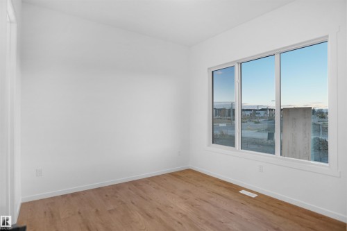 7507 Observer Lane, Edmonton, AB - Indoor Photo Showing Other Room