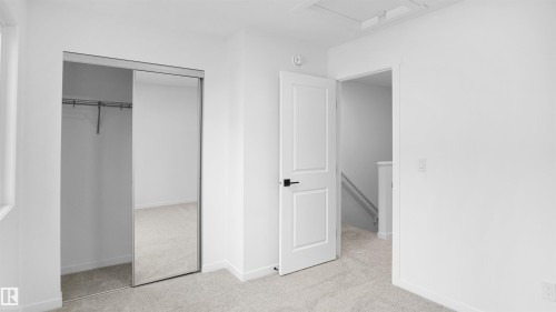 19 29 Airport Road, Edmonton, AB - Indoor Photo Showing Other Room