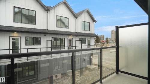 19 29 Airport Road, Edmonton, AB - Outdoor With Exterior