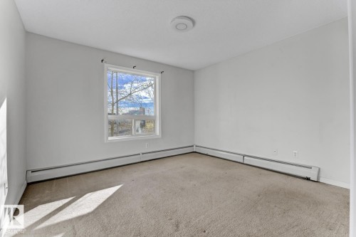 1211 7339 South Terwillegar Drive, Edmonton, AB - Indoor Photo Showing Other Room