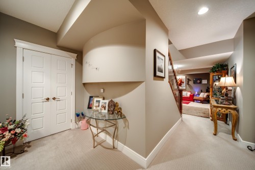 5410 Mcluhan End End, Edmonton, AB - Indoor Photo Showing Other Room