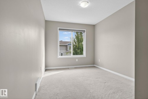 1717 Chapman Way Sw, Edmonton, AB - Indoor Photo Showing Other Room