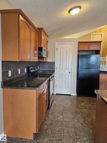 20604 48 Avenue, Edmonton, AB - Indoor Photo Showing Kitchen With Double Sink