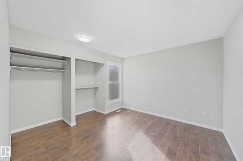24 3812 20 Avenue, Edmonton, AB - Indoor Photo Showing Other Room