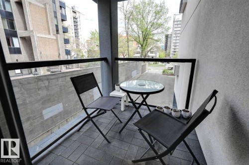 104 10140 115 Street, Edmonton, AB - Outdoor