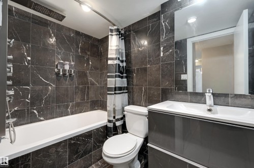 104 10140 115 Street, Edmonton, AB - Indoor Photo Showing Bathroom