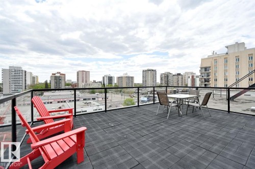 104 10140 115 Street, Edmonton, AB - Outdoor