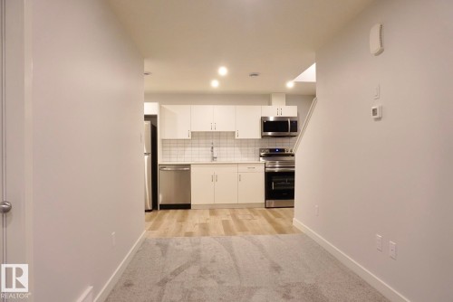 2013 209A Street, Edmonton, AB - Indoor Photo Showing Kitchen