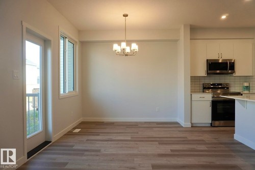 2013 209A Street, Edmonton, AB - Indoor