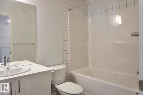 2013 209A Street, Edmonton, AB - Indoor Photo Showing Bathroom