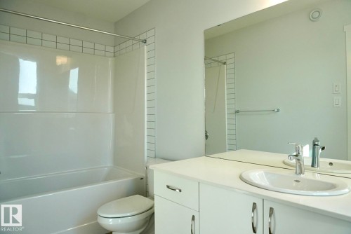 2013 209A Street, Edmonton, AB - Indoor Photo Showing Bathroom