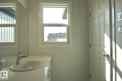 2013 209A Street, Edmonton, AB - Indoor Photo Showing Bathroom