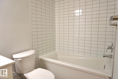 2013 209A Street, Edmonton, AB - Indoor Photo Showing Bathroom