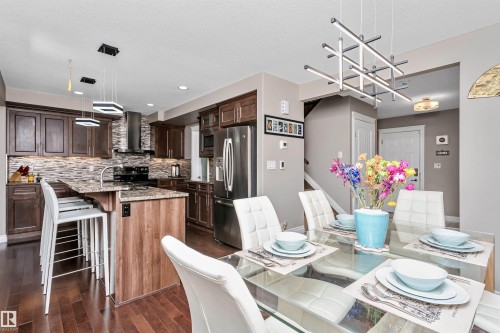 17523 12 Avenue, Edmonton, AB - Indoor Photo Showing Dining Room