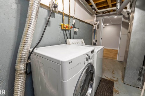 17129 109 Street, Edmonton, AB - Indoor Photo Showing Laundry Room