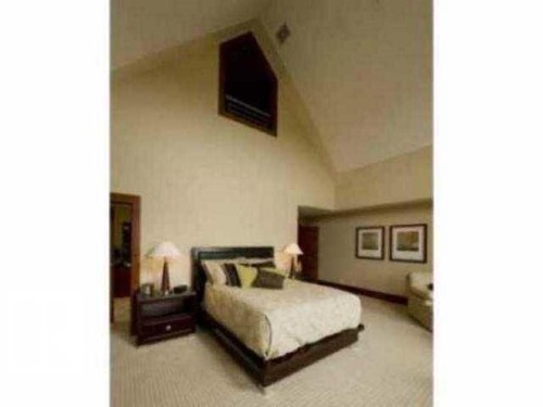 1402 9707 105 Street Nw, Edmonton, AB - Indoor Photo Showing Bedroom