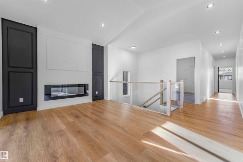 40 Grayson Green, Stony Plain, AB - Indoor Photo Showing Living Room With Fireplace
