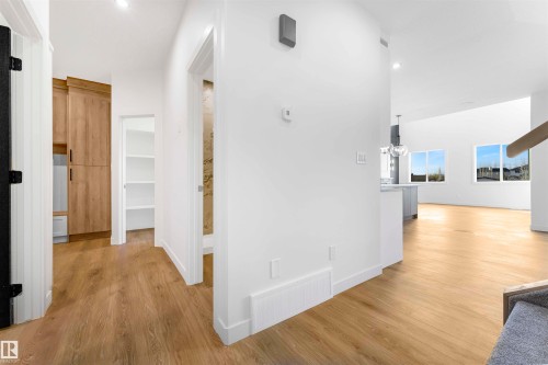 40 Grayson Green, Stony Plain, AB - Indoor Photo Showing Other Room