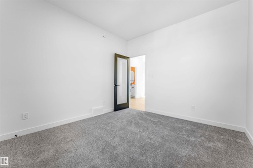 40 Grayson Green, Stony Plain, AB - Indoor Photo Showing Other Room