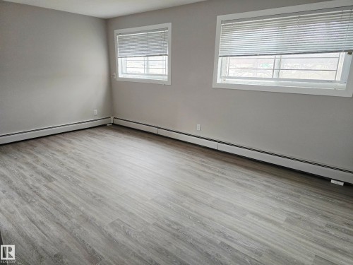 4 10620 122 Street, Edmonton, AB - Indoor Photo Showing Other Room