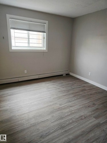 4 10620 122 Street, Edmonton, AB - Indoor Photo Showing Other Room