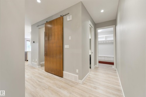 5410 110 Street, Edmonton, AB - Indoor Photo Showing Other Room
