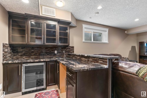 1254 Adamson Drive, Edmonton, AB - Indoor