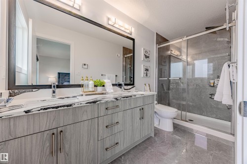 8086 Kiriak Link, Edmonton, AB - Indoor Photo Showing Bathroom
