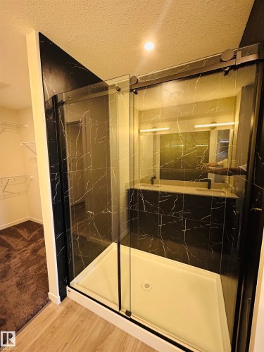 2203 158 Street, Edmonton, AB - Indoor Photo Showing Bathroom