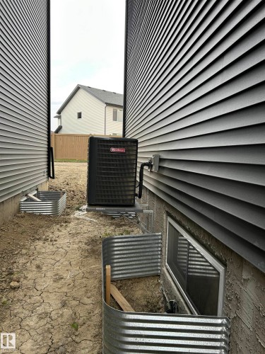 2203 158 Street, Edmonton, AB - Outdoor