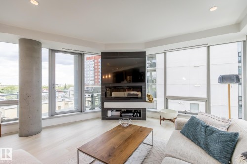 601 11969 Jasper Avenue, Edmonton, AB - Indoor Photo Showing Living Room