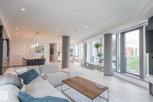 601 11969 Jasper Avenue, Edmonton, AB - Indoor Photo Showing Living Room
