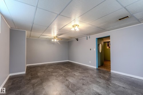 11921 36 Street, Edmonton, AB - Indoor Photo Showing Other Room