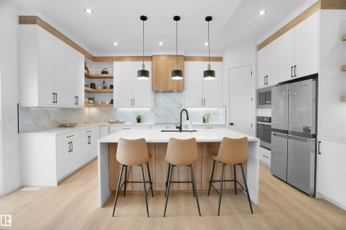 1160 Gyrfalcon Crescent, Edmonton, AB - Indoor Photo Showing Kitchen With Upgraded Kitchen