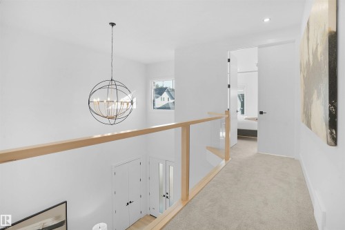 1160 Gyrfalcon Crescent, Edmonton, AB - Indoor Photo Showing Other Room
