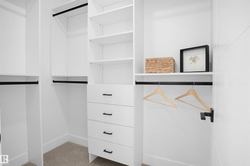 1160 Gyrfalcon Crescent, Edmonton, AB - Indoor