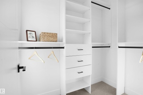 1160 Gyrfalcon Crescent, Edmonton, AB - Indoor