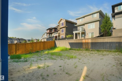 1160 Gyrfalcon Crescent, Edmonton, AB - Outdoor