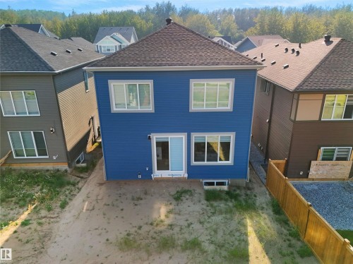 1160 Gyrfalcon Crescent, Edmonton, AB - Outdoor