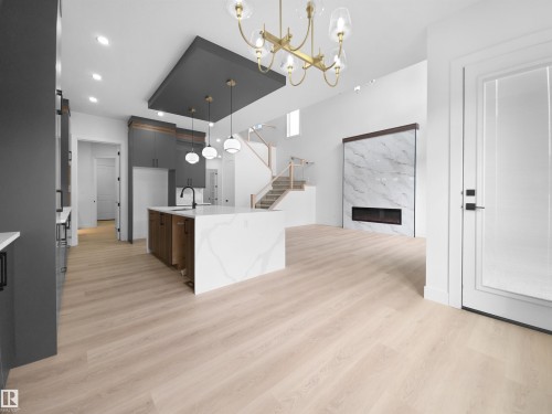 1113 Gyrfalcon Crescent, Edmonton, AB - Indoor