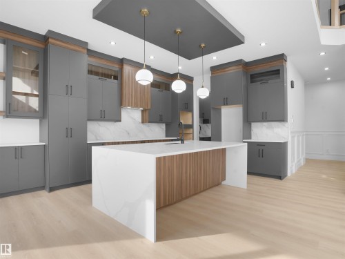 1113 Gyrfalcon Crescent, Edmonton, AB - Indoor Photo Showing Kitchen