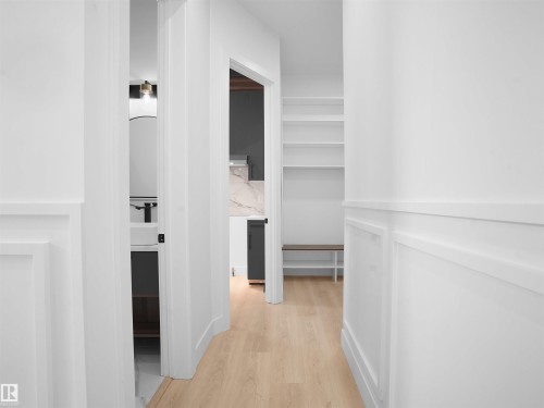 1113 Gyrfalcon Crescent, Edmonton, AB - Indoor