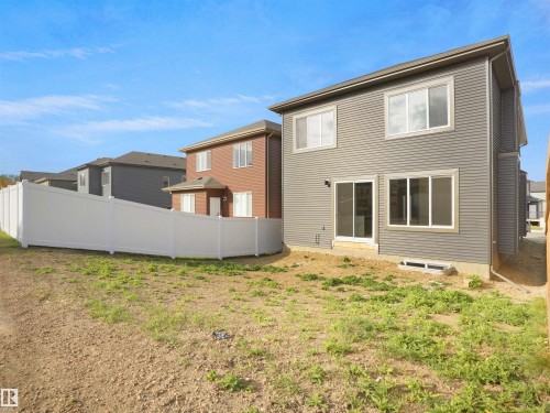 1107 Gyrfalcon Crescent, Edmonton, AB - Outdoor With Exterior