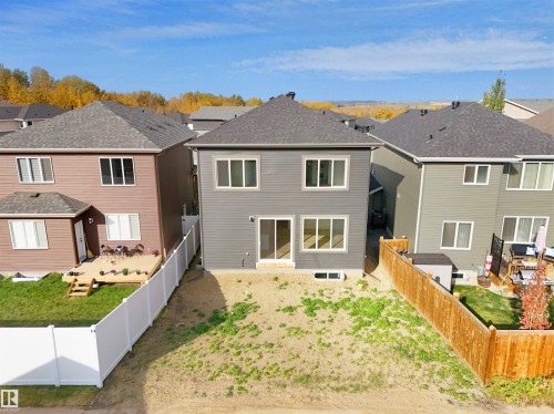 1107 Gyrfalcon Crescent, Edmonton, AB - Outdoor